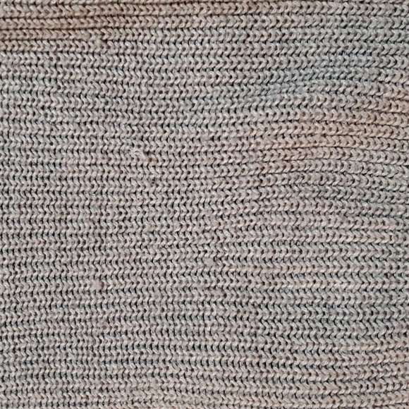 GREY very cute Sweater from Urban Heritage size small. Looks awesome with jeans. - Picture 4 of 4